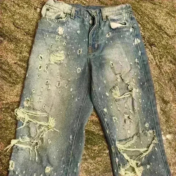 Carmar Button Fly Distressed LF jeans - Picture 3 of 4